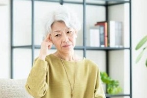それは老化？それとも認知症の疑い？　85歳になると急増する「いつも同じことを聞く」にご注意