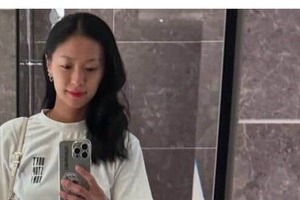 榮倉奈々37歳、海をバックに...美ボディライン魅せワンピース姿　「素敵すぎるー！」ファン悶絶