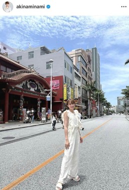 南明奈さんのインスタグラム（＠akinaminami）より