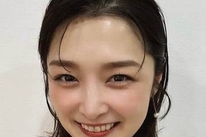 元モー娘。石川梨華40歳、流し目ショットで色気ダダ漏れ　「最強の自撮り」変わらぬ美貌にファン驚愕