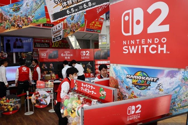 任天堂「スイッチ2」は、普通なら4万9980円で買える（写真：ロイター/アフロ）