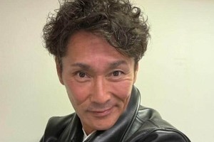 「激ヤセ」話題の元巨人・元木大介、久々ユニフォーム姿「ブカブカじゃないですか？」の声　OB戦スタメン出場