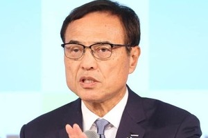 辞任のサントリーHD・新浪会長、家宅捜索の翌日から9日間米国出張　なぜそんなことが許されたのか