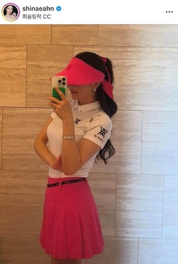 アン・シネさんのインスタグラム（＠shinaeahn）より