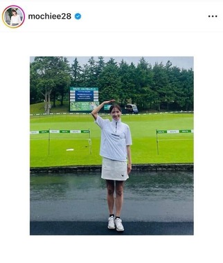 望月理恵さんのインスタグラム（＠mochiee28）より