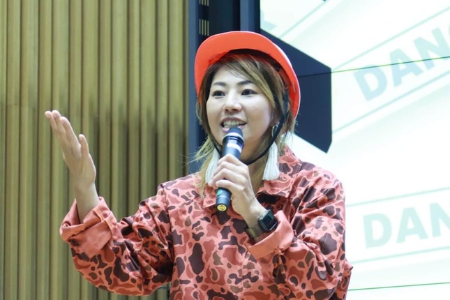 赤プルさん（25年9月8日撮影）