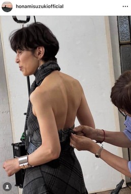 鈴木保奈美さんのインスタグラム（＠honamisuzukiofficial）より