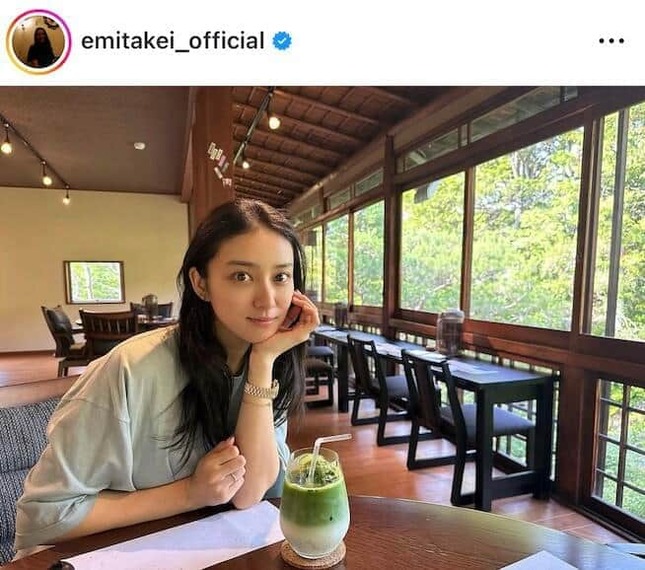 武井咲さんのインスタグラム（＠emitakei_official）より