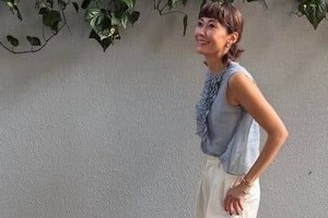 田丸麻紀47歳、異次元の脚の長さ...さりげないジムウェア姿にどよめき　「スタイルが良すぎます」