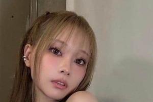 重盛さと美37歳、黒髪ショートになってかわいさ限界突破　「似合いすぎる」「思わず叫ぶ可愛さ」