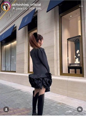 ほしのあきさんのインスタグラム（＠akihoshino_official）より