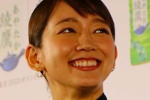 吉岡里帆、爽やか白ワンピではじける笑顔...台湾へ　「笑顔、最強です」「可愛すぎるよっ！！！」