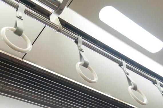 満員電車の中で朝からトラブルが…（写真はイメージ）
