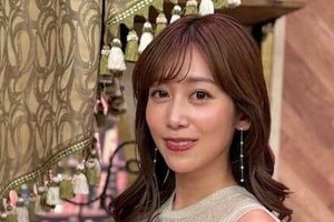 元NHK中川安奈アナ、色気ダダ漏れキャミ×ショーパンで脚組みショット　「天使？妖精？」「可愛いすぎ」