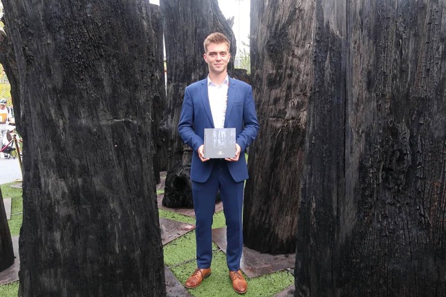 「文明の森」責任者のトマス・ロススタインさん。大阪府内の移設を目指している