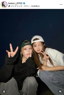 板野友美さんのインスタグラム（＠tomo.i_0703）より