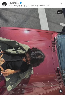 藤井萩花さんのインスタグラム（＠shukafujii_）より