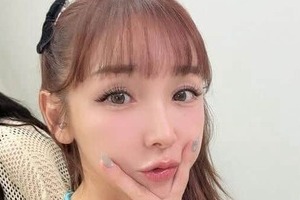 加護亜依、超ミニの秋コーデにドキっ　「一生可愛い」「めっちゃスタイルいいです」かわいさ限界突破