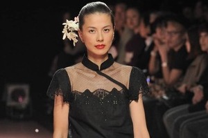 江角マキコ58歳、変わらぬ美しさ...ほぼすっぴん姿で久々登場　「仕事していた時より私らしく」