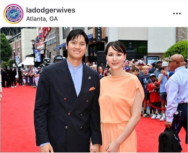 「ドジャース夫人会」のインスタグラム（＠Dodger Wives）より