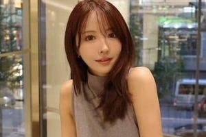 三上悠亜、「チェンソーマン」美女キャラ・レゼになる　激似コスプレで話題沸騰「神！？！？」