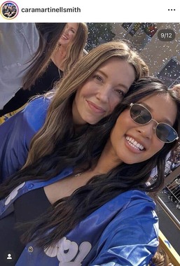 カーラ・スミスさんのインスタグラム（＠caramartinellsmith）より