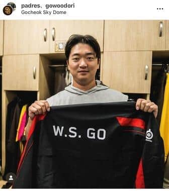 コ・ウソク投手（パドレスインスタグラムより）