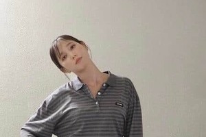 本田翼、超ミニスカあわせた「今日のコーデ」が無敵のかわいさ　「ばっさー可愛い」「脚細くて長っ」