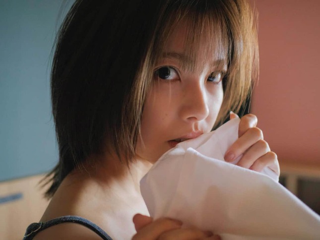 2冊目の写真集では「これから先を生きる未来の地頭江音々」を切り取ったという（（c）細居幸次郎／玄光社）