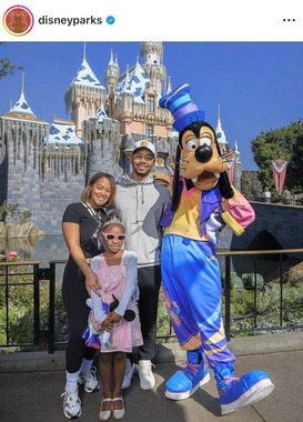 ディズニーパークの公式インスタグラムのインスタグラム（＠disneyparks）より