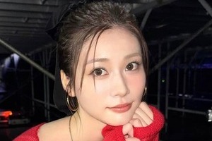 生見愛瑠、ミニスカあわせ「ちょこみたいな私服」秋コーデにドキっ　「お洒落で可愛い」「スタイル良すぎ」