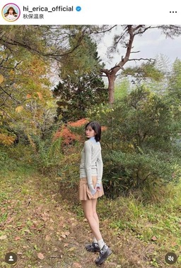 村上愛花さんのインスタグラム（＠hi_erica_official）より