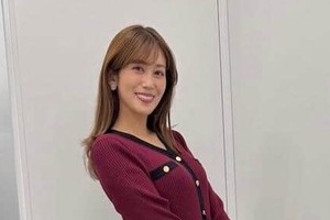 元NHK中川安奈アナ「もうすぐ冬ですがチューブトップで失礼しますっ」　国宝級の美貌...色気にドキっ