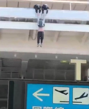 中国のネット上で投稿された動画から