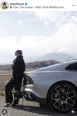 ローラさんのインスタグラム（＠rolaofficial）より