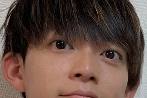 松丸亮吾、筋トレでバキバキ筋肉の上半身に　自撮りショットに反響「マッチョすぎるーーー！」