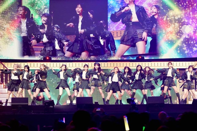 ダンスが難しい「根も葉もRumor」にOGも「現役メンバーにリスペクトを込めて」参加した（c）AKB48