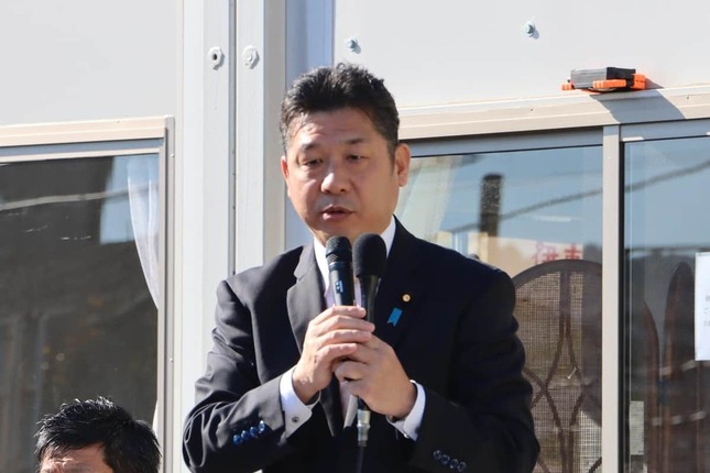 小野元市長の応援に駆け付けた若林洋平参院議員