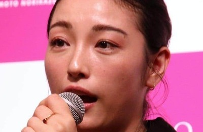 木下優樹菜、爆イケなサングラスあわせ...髪色ちょっと明るくイメチェン　「かわいいいい！」大絶賛