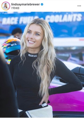 リンジー・ブルワー選手のインスタグラム（＠lindsaymariebrewer）より