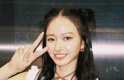 山本舞香、ダウン×タイツの冬コーデで衝撃的かわいさ　「あまりにも可愛くてにやにや」ファン悶絶