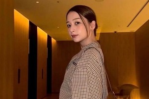 「テラハ史上No.1美女」Niki、ミニ丈キャミワンピの美貌にドキっ　「は～かわいすぎます」29歳の誕生日