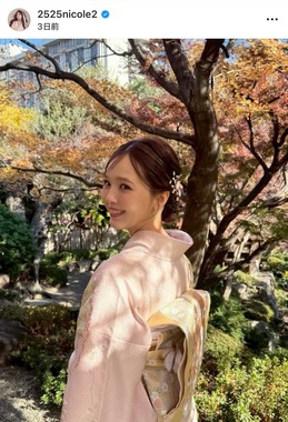 藤田ニコルさんのインスタグラム（＠2525nicole2）より