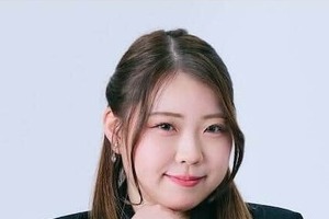 紀平梨花、真っ赤なトップス＆つやつや唇に釘付けショット　「なんて可愛いんだろう」「美しすぎます」