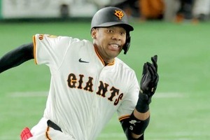 「阿部監督の逆鱗に触れてなきゃこうならない」　元巨人コーチ、異例・オコエ退団の内幕を推察