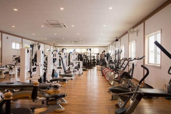 家では湯船につからない人もジムやスポーツクラブではつかる？（画像はイメージ）