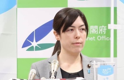 小野田紀美大臣、天を仰いでため息...　「会見始まって以来1番厳しい」質問にアンサー