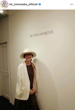 ともさかりえさんのインスタグラム（＠rie_tomosaka_official）より