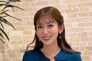 元NHK中川安奈アナ、ヘソ出しハーフトップで美ボディ全開！すらり神スタイルの美貌　「綺麗すぎます」