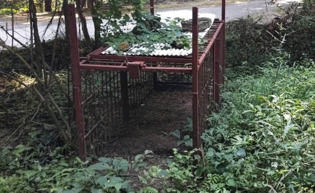 ドアが盗まれたという箱わな（写真は、とある県下の猟友会＠k_f_ryoyukai提供）